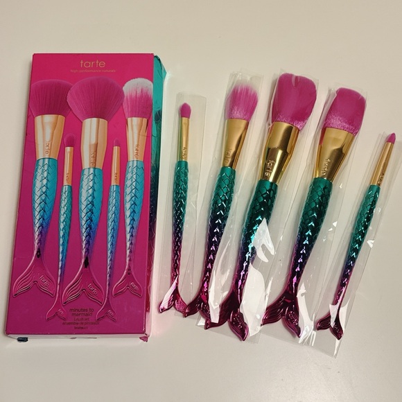 Tarte —— Minutes to Mermaid Brush SetBe a Mermaid & Make Waves 5 brush set